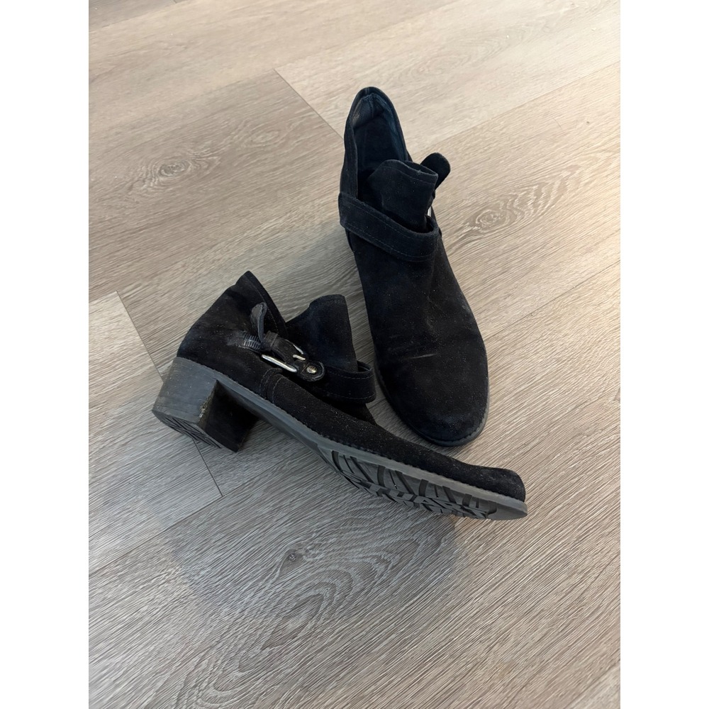 Stuart Weitzman Black Suede Buckle Strap Ankle Boots Low Block Heel Size 9M